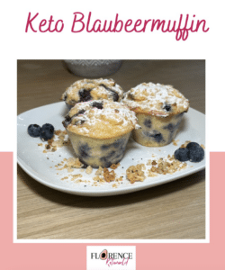 Leckere Keto Blaubeermuffins: Zuckerfrei, Low Carb und super lecker. Das Rezept findest du hier auf diesem Blog.