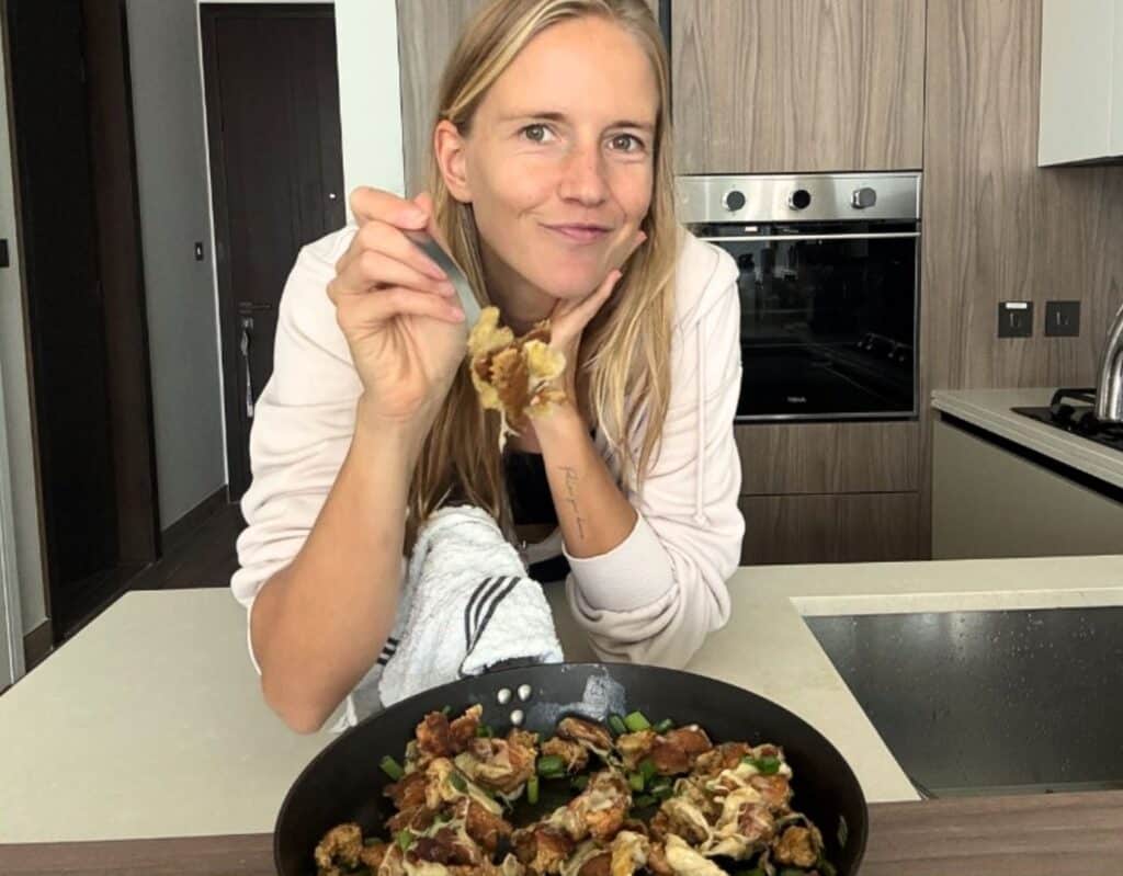 Keto Käsespätzle Rezept – Low Carb Wintergericht ohne Mehl. Proteinreich, fluffig, cremig.